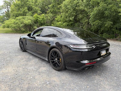 2022 Porsche Panamera Turbo S AWD