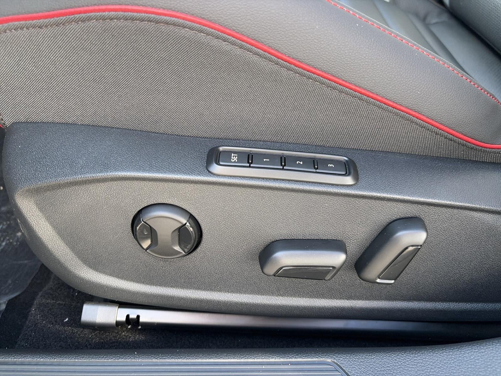 2026 Volkswagen Golf GTI 2.0T SE DSG