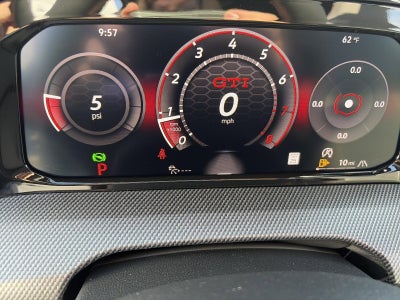 2026 Volkswagen Golf GTI 2.0T SE DSG
