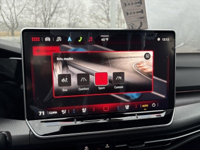 2026 Volkswagen Golf GTI 2.0T SE DSG