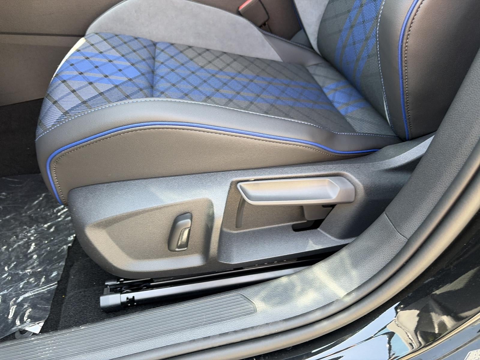 2026 Volkswagen Golf R 2.0T DSG