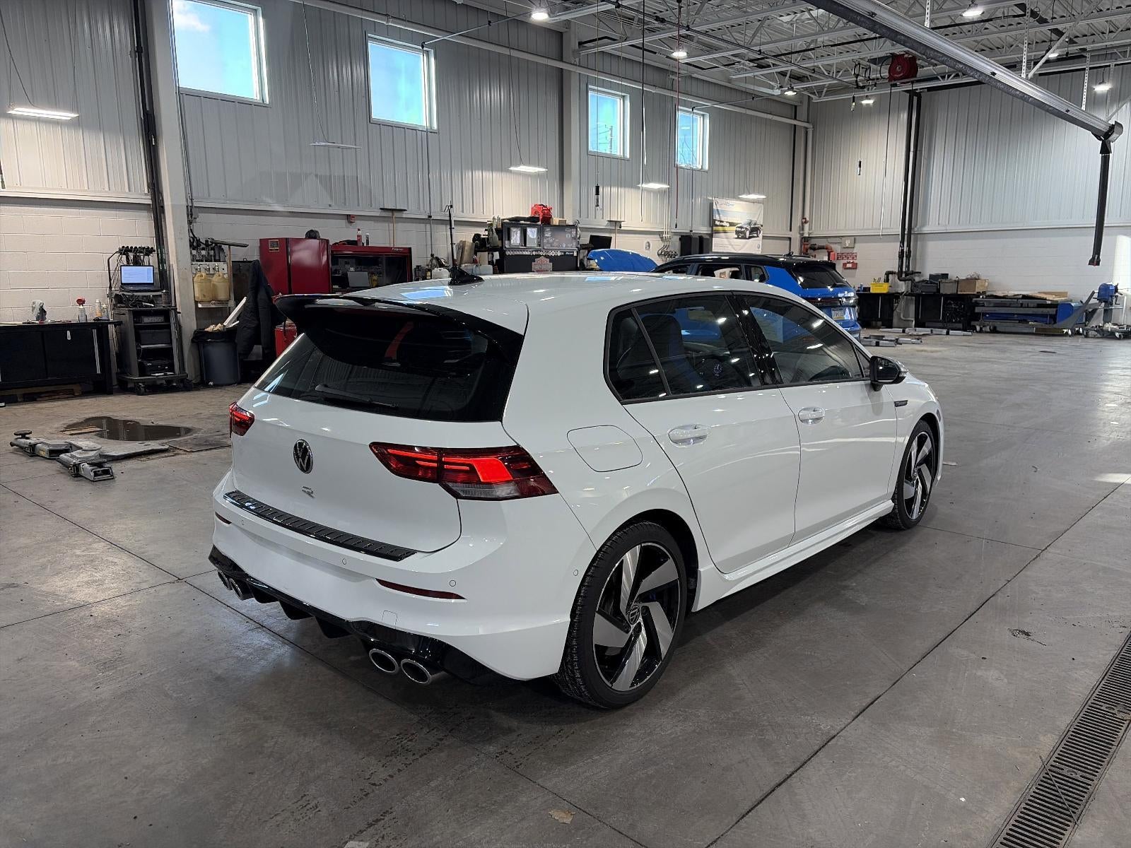 2024 Volkswagen Golf R 2.0T Manual