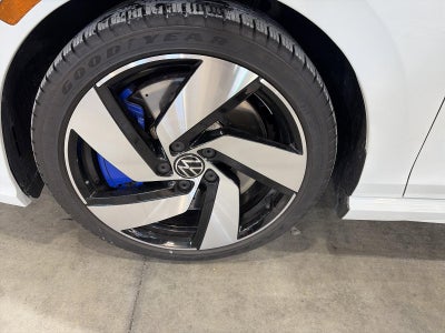 2024 Volkswagen Golf R 2.0T Manual