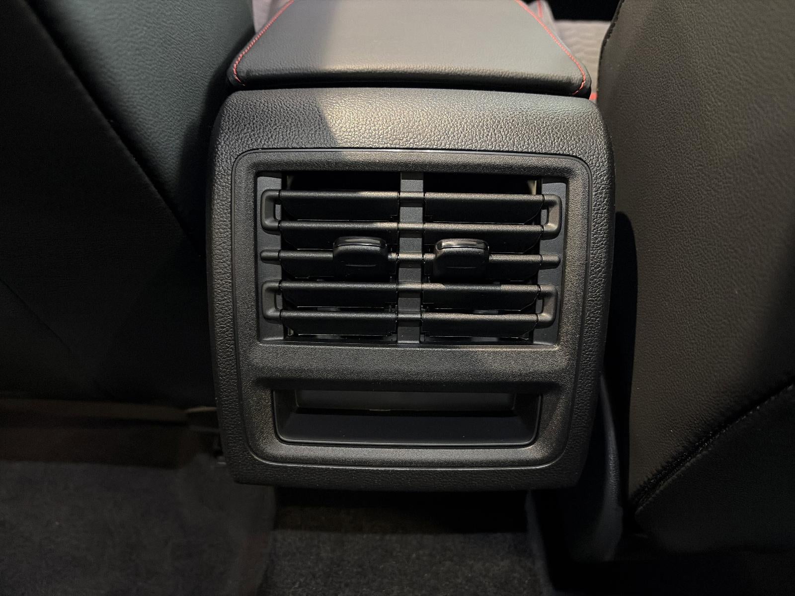 2026 Volkswagen Golf GTI 2.0T SE DSG