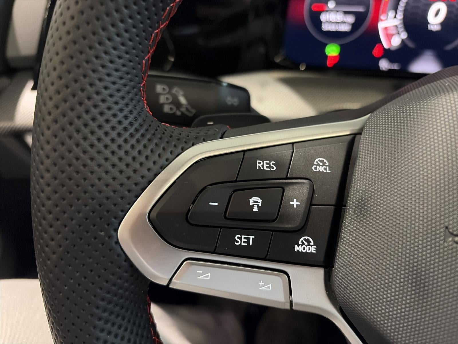 2026 Volkswagen Golf GTI 2.0T SE DSG