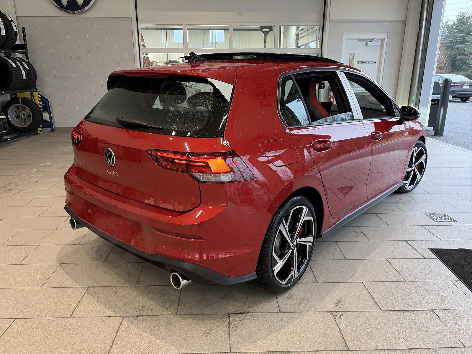 2026 Volkswagen Golf GTI 2.0T SE DSG