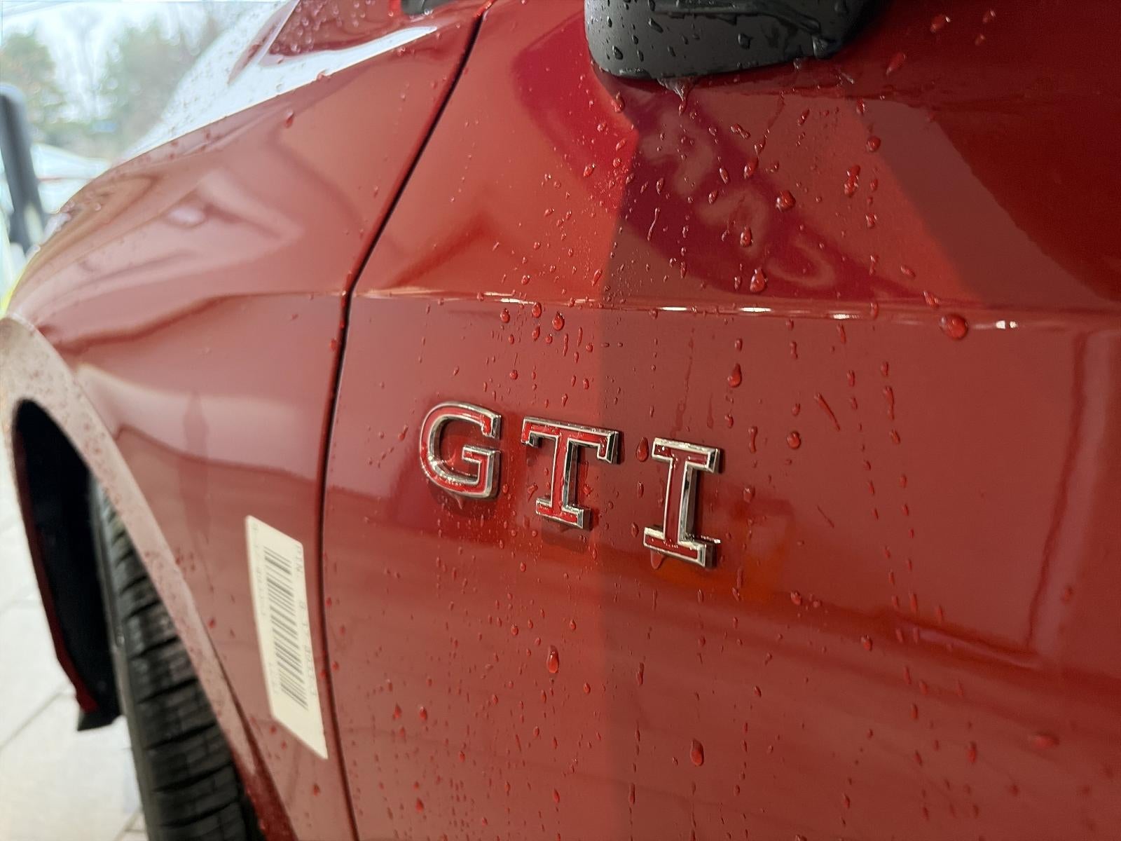 2026 Volkswagen Golf GTI 2.0T SE DSG