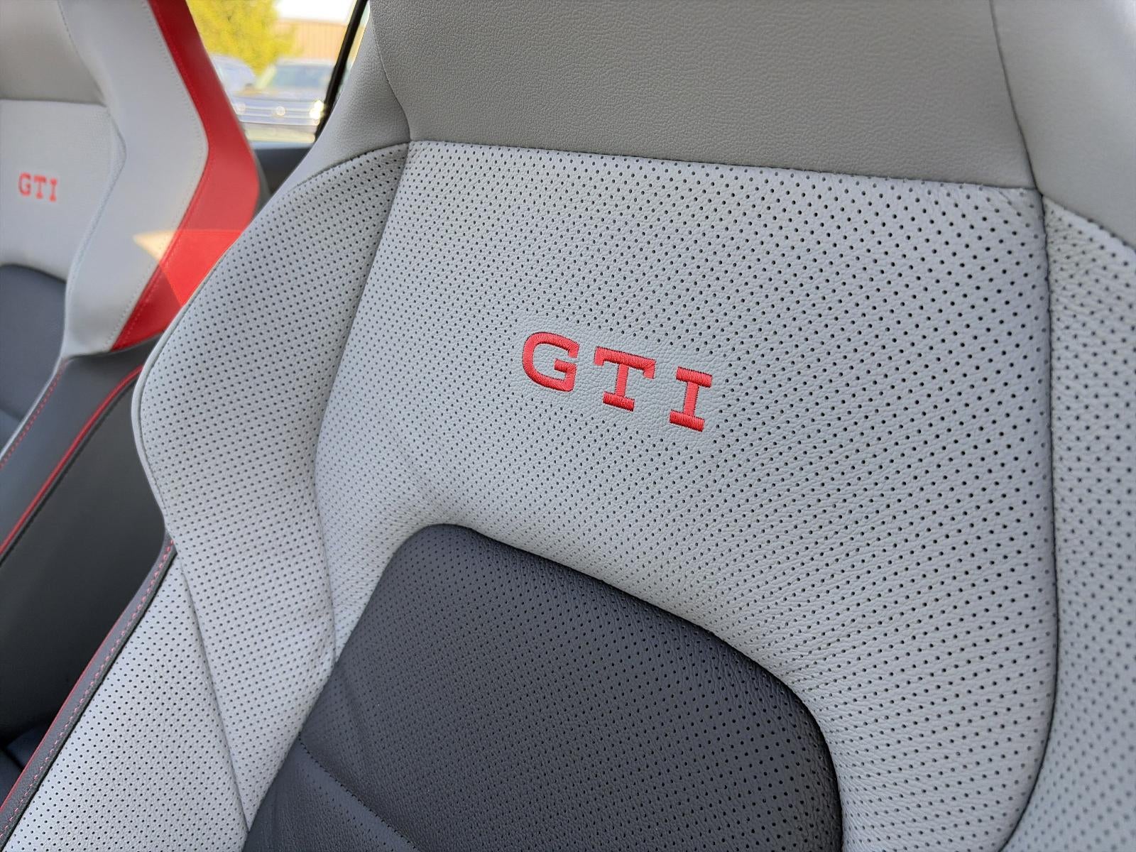2026 Volkswagen Golf GTI 2.0T Autobahn DSG