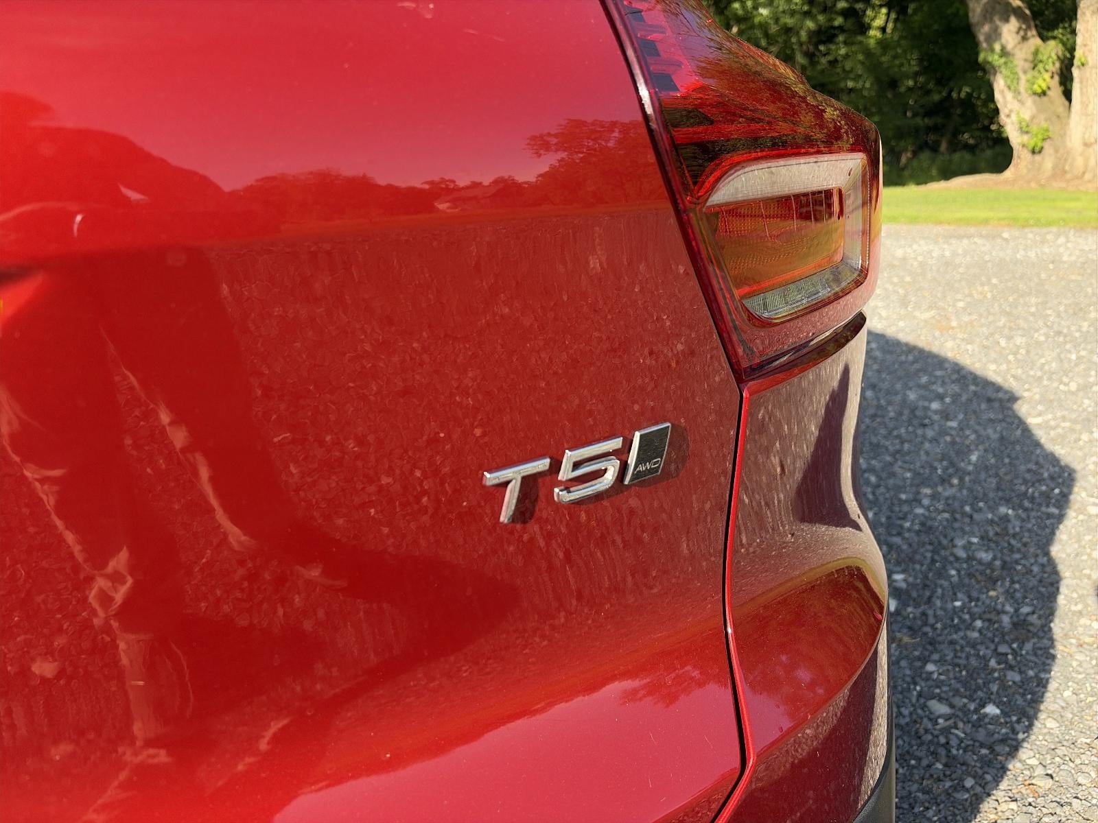 2021 Volvo XC40 T5 AWD Momentum
