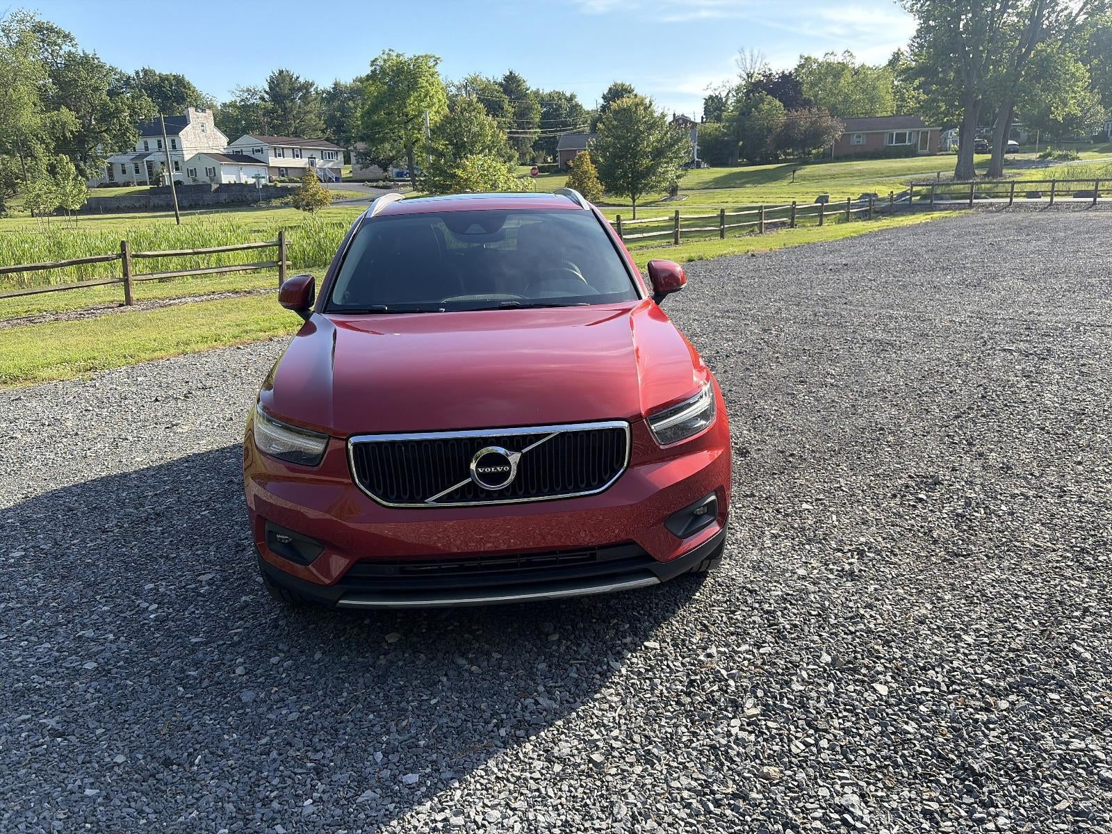 2021 Volvo XC40 T5 AWD Momentum