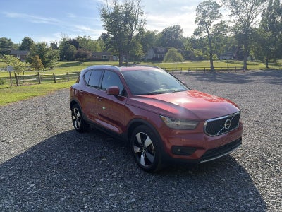 2021 Volvo XC40 T5 AWD Momentum