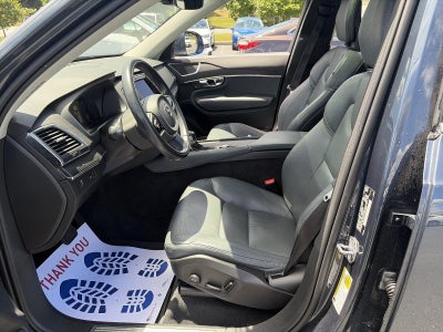2020 Volvo XC90 T6 AWD Momentum 7 Passenger