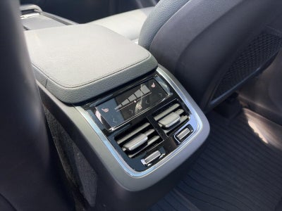 2020 Volvo XC90 T6 AWD Momentum 7 Passenger