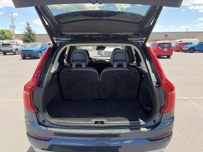2020 Volvo XC90 T6 AWD Momentum 7 Passenger