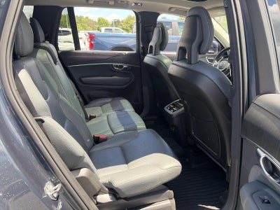 2020 Volvo XC90 T6 AWD Momentum 7 Passenger