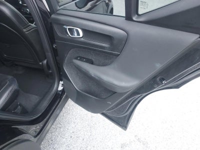 2021 Volvo XC40 Recharge P8 eAWD Pure Electric