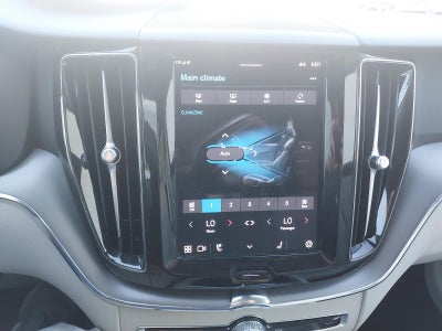 2024 Volvo XC60 B5 AWD Core Dark Theme