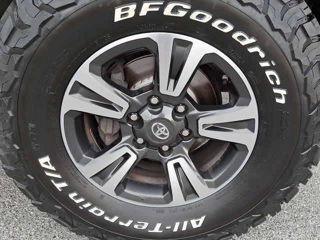 2019 Toyota Tacoma 4WD 4WD TRD Sport Double Cab 5' Bed V6 AT (Natl)
