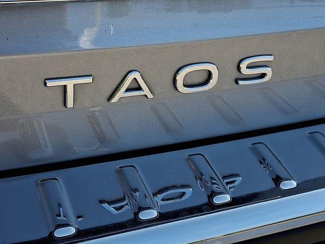 2023 Volkswagen Taos SE FWD