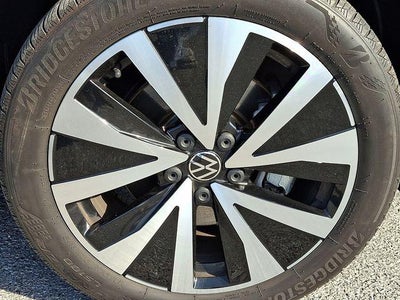 2023 Volkswagen Taos SE FWD