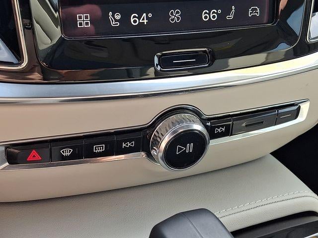 2025 Volvo S60 Plug-In Hybrid T8 AWD Plus