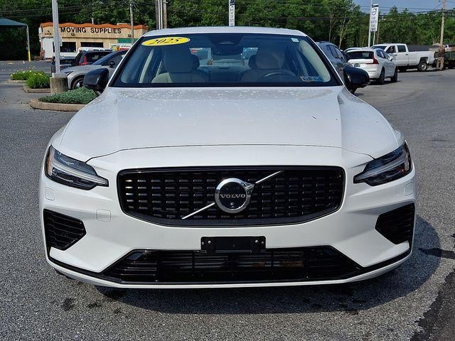 2025 Volvo S60 Plug-In Hybrid T8 AWD Plus