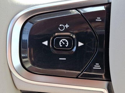2025 Volvo S60 Plug-In Hybrid T8 AWD Plus