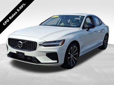 2025 Volvo S60 Plug-In Hybrid T8 AWD Plus