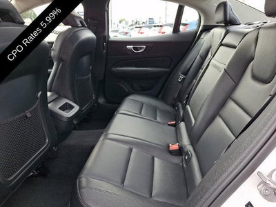 2024 Volvo S60 B5 FWD Core Dark Theme