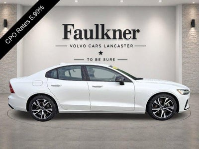 2024 Volvo S60 B5 FWD Core Dark Theme