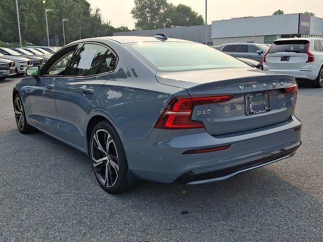 2024 Volvo S60 B5 AWD Plus Dark Theme