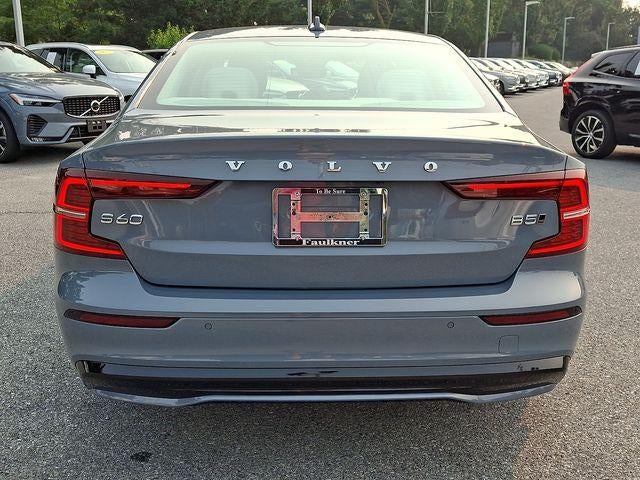 2024 Volvo S60 B5 AWD Plus Dark Theme