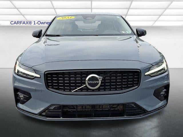 2023 Volvo S60 B5 AWD Core Dark Theme