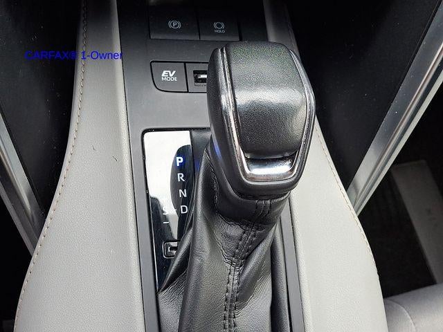 2022 Toyota Venza LE AWD (GS)