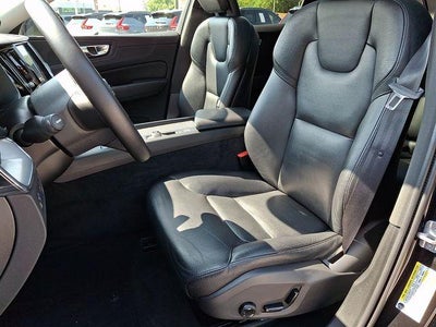 2018 Volvo XC60 T5 AWD Momentum