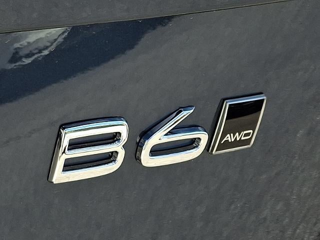 2026 Volvo XC90 B6 AWD Ultra Dark Theme 6-Seater