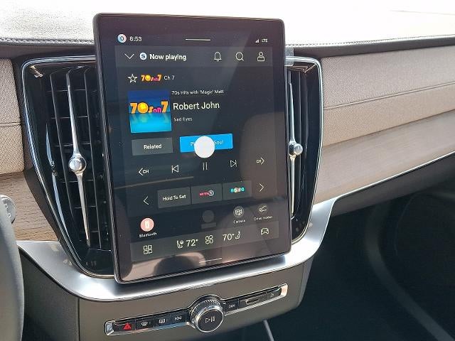 2026 Volvo XC90 B6 AWD Ultra Dark Theme 6-Seater
