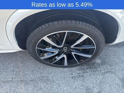 2024 Volvo XC90 B6 AWD Plus Bright Theme 7P