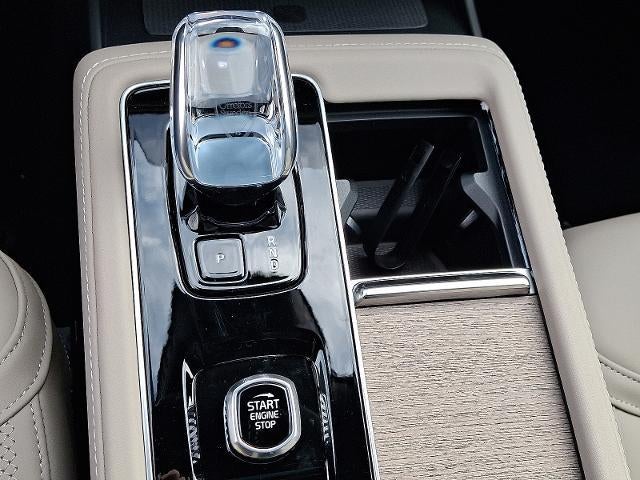 2026 Volvo XC90 B6 AWD Plus 7-Seater