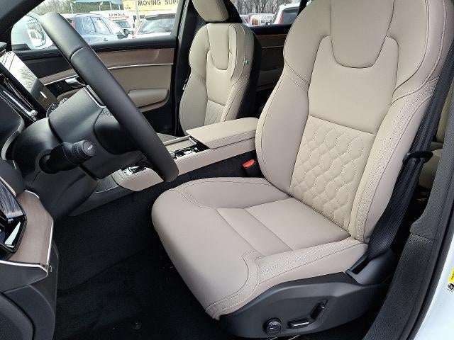 2026 Volvo XC90 B6 AWD Plus 7-Seater