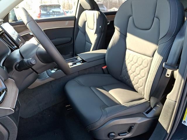 2026 Volvo XC90 B6 AWD Plus 7-Seater