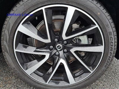 2024 Volvo XC90 B6 AWD Plus Bright Theme 7P