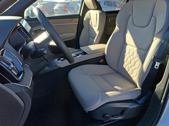 2026 Volvo XC90 B6 AWD Plus 7-Seater