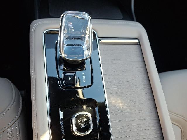 2026 Volvo XC90 B6 AWD Plus 7-Seater