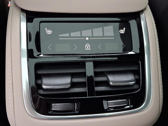 2026 Volvo XC90 B6 AWD Plus 7-Seater