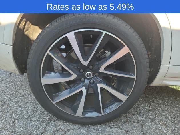 2024 Volvo XC90 B6 AWD Plus Bright Theme 7P