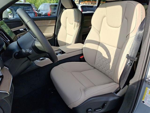 2026 Volvo XC90 B6 AWD Plus 7-Seater