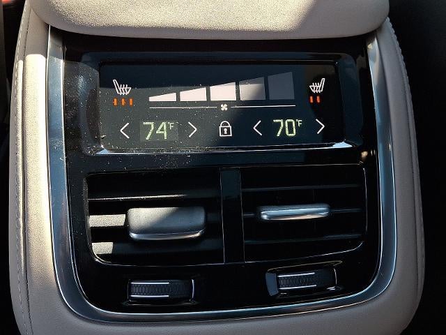 2026 Volvo XC90 B6 AWD Plus 7-Seater