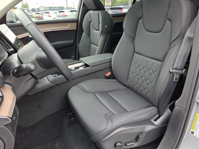 2026 Volvo XC90 B6 AWD Plus 7-Seater