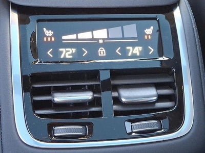 2026 Volvo XC90 B6 AWD Plus 7-Seater